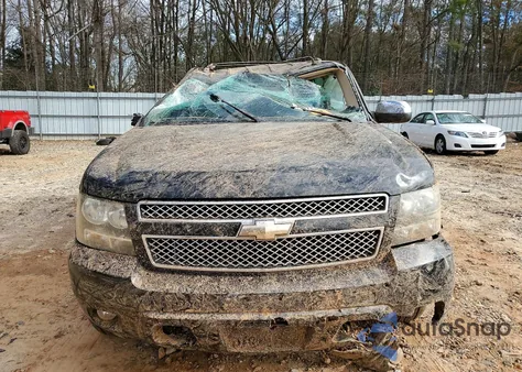 2011 Chevrolet Tahoe C1500 Ls z USA, uszkodzony, nr VIN 1GNSCAE06BR142471